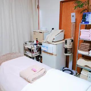 シミ・たるみ専門 サロン Cherieのエステ・リラクイメージ