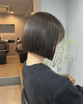 ミディアム カラー akane/ボブ /ブラウンベージュのヘアスタイル