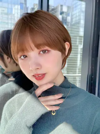 ショート ショートヘア くすみカラー、大場猛のヘアスタイル