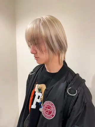 ミディアム カラー メンズ ハイトーンレイヤー 顔まわりSOTAのヘアスタイル