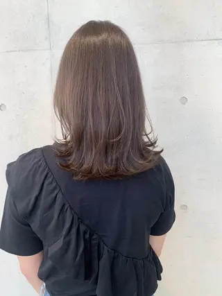 ミディアム カラー 透明感/オリーブ/ グレージュ/YUKAのヘアスタイル