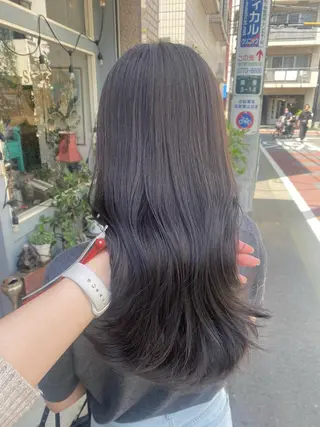 セミロング カラー AYANO ／レイヤー／オリーブのヘアスタイル