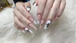 ネイル Rei _Nail 新宿のネイルデザイン