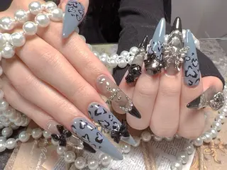 ネイル MoaNail🫶 Yoshiのネイルデザイン