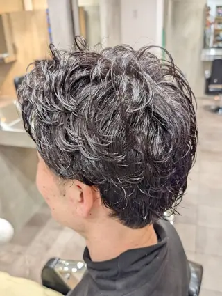 ショート メンズ パーマ QOL円山 YUTOのヘアスタイル