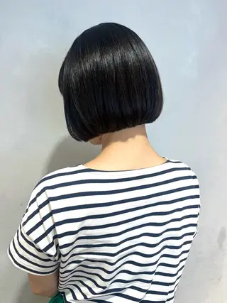 ショート カラー 地毛風ストレート ミニボブ🌷江梨🍎のヘアスタイル