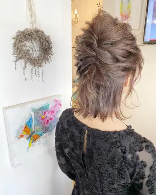 ミディアム カラー grand juteのヘアスタイル