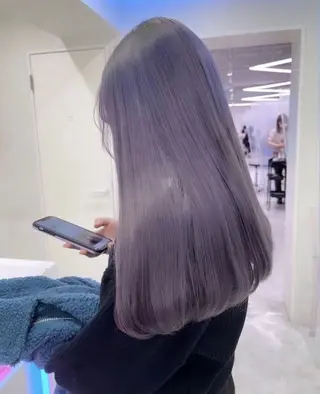 ミディアム カラー ヘアアレンジ 🫧モテる💗ダメー ジレスハイトーン🫧のヘアスタイル