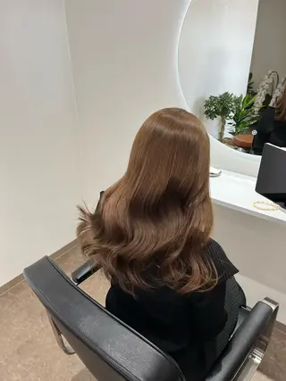 ロング カラー 本木下朋花/髪質 改善×ダブルカラーのヘアスタイル