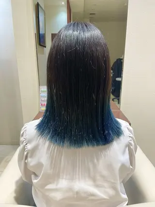 ミディアム カラー 森 邑奈のヘアスタイル