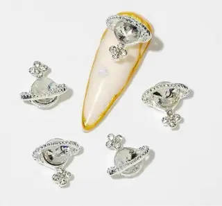 ネイル はぴねす所属・横浜 美夢のネイルデザイン