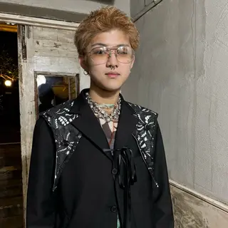 ショート カラー メンズ パーマ、髪質改善 カズマのヘアスタイル