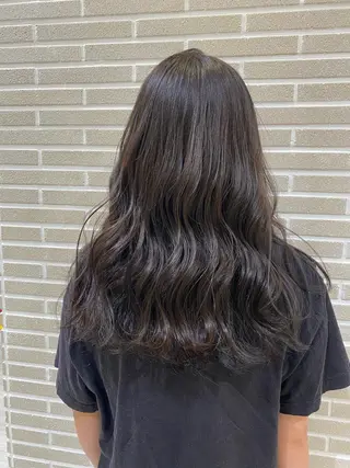 ロング 植田 菜月のヘアスタイル