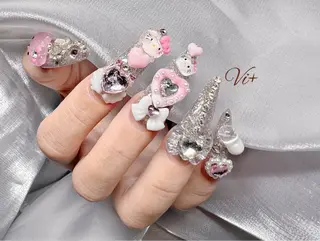 ネイル ✨Nailsalon Vi+✨のネイルデザイン