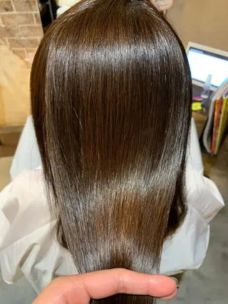 セミロング 艶カラー/ Nanamiのヘアスタイル