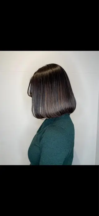 ショート カラー ブリーチ👩🦳/ ✂︎MANAMIのヘアスタイル