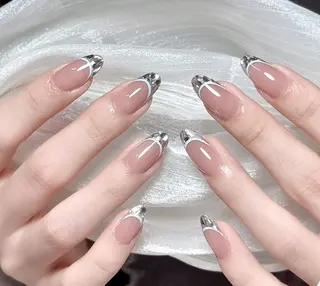 ネイル エリ🫧 nail池袋東口のネイルデザイン