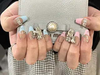 ネイル Shis_🦄shi 韓国風キラキラネイルのネイルデザイン
