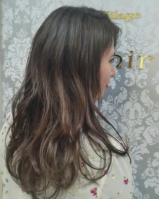 ロング カラー SaKai Nozomiのヘアスタイル