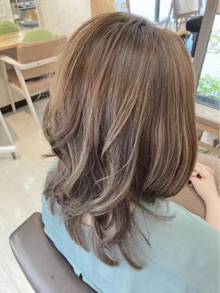 ミディアム カラー パーマ Mina Akiyamaのヘアスタイル