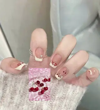 カラー AIN Nailのネイルデザイン