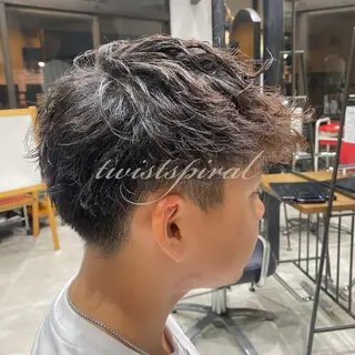 ショート パーマ メンズ わたなべ りょうのヘアスタイル