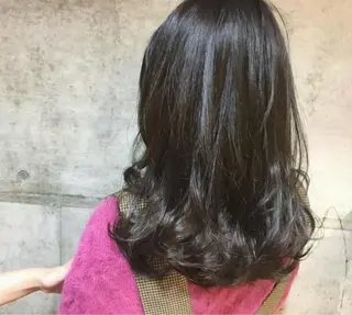 セミロング クラッチムク博多小川 旭のヘアスタイル