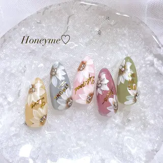 ネイル Honey me ❁⃘*.ﾟのネイルデザイン