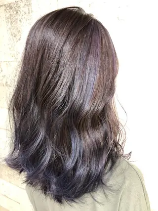 カラー ○HITOMI ○のヘアスタイル