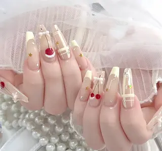 ネイル D-BEAUTY Nailsalonのネイルデザイン