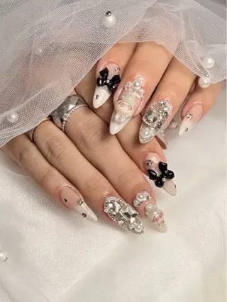 ミディアム 🌹Belle Nail🌹のネイルデザイン