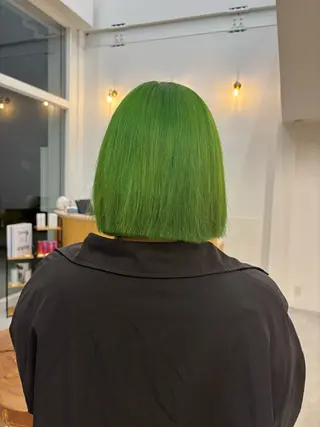 ミディアム カラー 伊藤 ゆいなのヘアスタイル