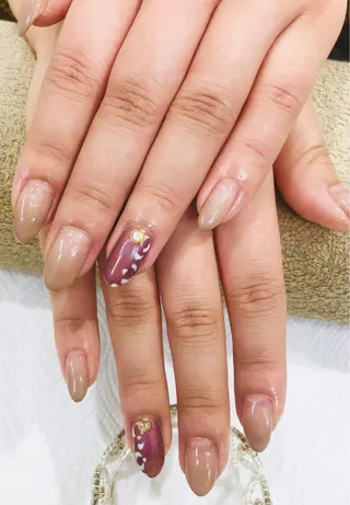 ネイル CROWN プライベートサロンのネイルデザイン
