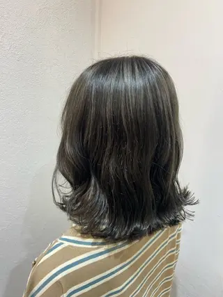 ミディアム カラー ヘアアレンジ アイブロウ 🫧🎀SARA/ 艶カラー/金山💓のヘアスタイル