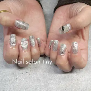 ネイル Nail salon tiny🩵のネイルデザイン