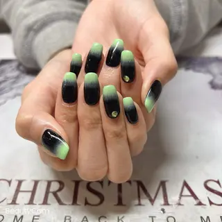 ネイル ガレンドウ 白澤 愛子のネイルデザイン