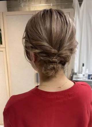 ヘアアレンジ 暖色カラー 奥村陽花のヘアスタイル