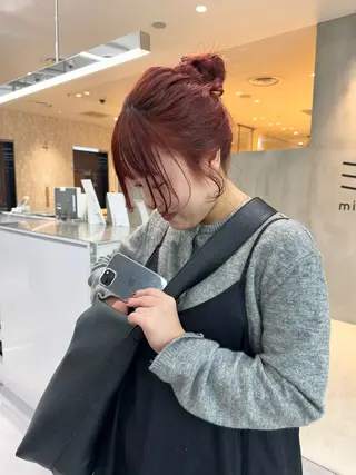 ミディアム カラー mei|顔まわり ×透明感カラーのヘアスタイル