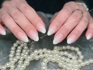 ネイル 💕藤江 月🌸🍒のネイルデザイン