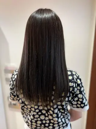 ロング カラー 蓮見  友里のヘアスタイル