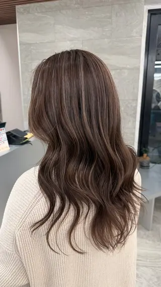 ロング 🌺ハイライトカラー HINA🌺のヘアスタイル