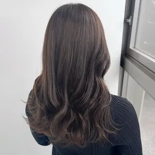 カラー reuna rikoのヘアスタイル