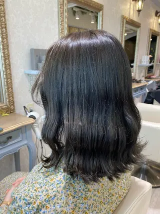 ミディアム うたな .のヘアスタイル