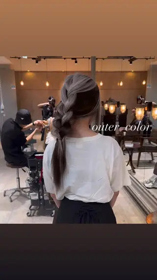 セミロング カラー 💜ハイトーン💛 マジカルかいちゃんのヘアスタイル