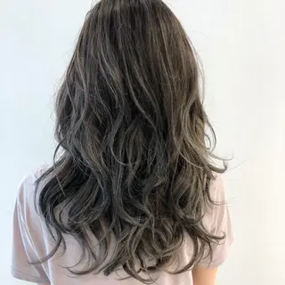 ロング カラー 三鷹で1番ショート ボブをカットする新谷のヘアスタイル