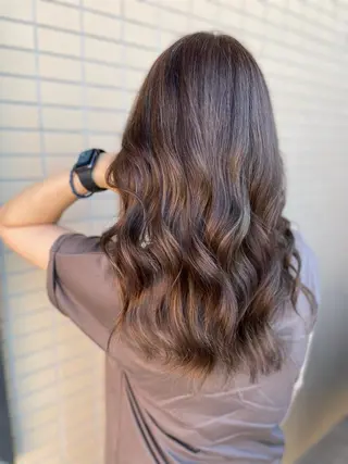 カラー 坂野 結子のヘアスタイル