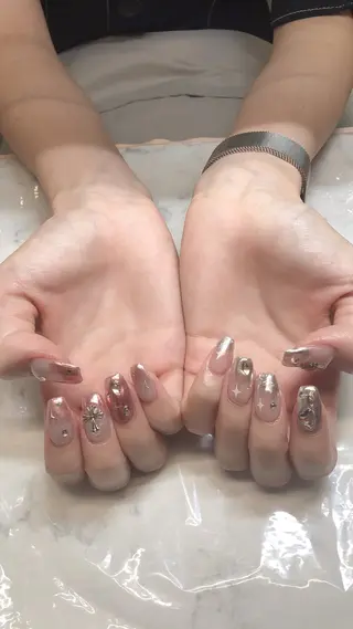 ネイル 💎Guarendo💎錦糸町店所属・✨アン ミユ✨のネイルデザイン