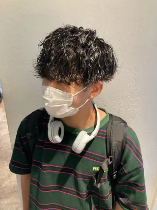 ショート パーマ メンズ 波巻きスパイラルパー マ/シャドウパーマ駿のヘアスタイル