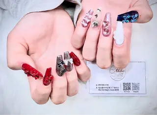 ネイル AKIKO ネイルサロンのネイルデザイン