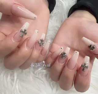 ネイル &Me さらのネイルデザイン